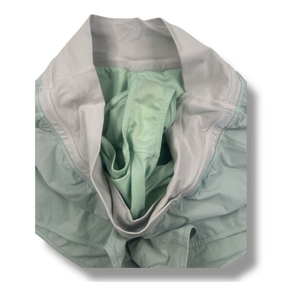 Lululemon Run Pace Athletic Green Shorts Size 8 - Picture 2 of 6